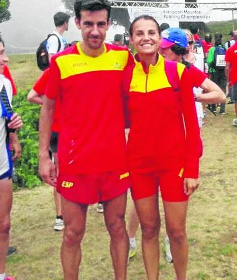 Dani Sanz y Gema Martín, con la selección en 2015 en Madeira.