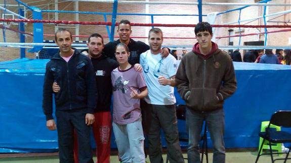 Miembros del Fight Club de Segovia durante su participación en el Campeonato Autonómico de Boxeo de Béjar