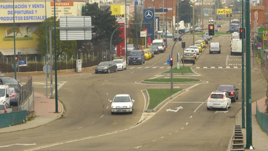 Rotonda del cruce de Daniel del Olmo con Fernández Ladreda.