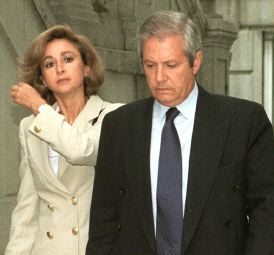 Gómez de Liaño cede a su esposa, la ex fiscal Márquez, la defensa de la apoderada de Mahía