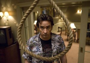 John Cusack, en una escena de la película. / EL NORTE