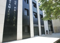Fachada del futuro edificio de oficinas del Ayuntamiento de la plaza Mariano Timón. / J. RUIZ