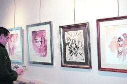 Obras de Capuletti en la exposición./ HENAR SASTRE