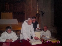 Acto en el que se cerró el proceso eclesiástico para canonizar  al beato Rafael en San Isidro, en mayo del 2007. / EL NORTE