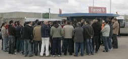 Protesta por 22 despidos en Euronit