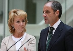 Esperanza Aguirre y Francisco Camps, en una reunión celebrada en octubre del año pasado. / JAIME GARCÍA