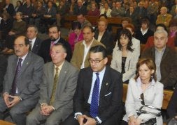 Unos por otros