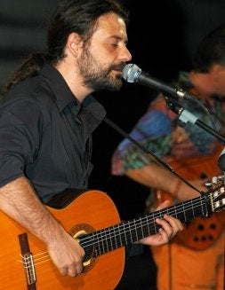 . Carlos Chaouen, en el Festival Vegarock de Tordesillas. / RICARDO OTAZO