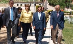 Gato y Ruiz acompañados por el alcade de Simancas y el presidente de la Diputación. J. H.