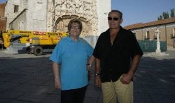 Concepción Arranz y Aurelio Tache.Maite Cardeñoso, M. Carmen García, Jesús María de la Viuda y Mari Nieves Cardeñoso.