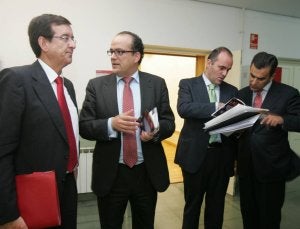 Los universitarios podrán comprar con descuentos en más de 120 comercios