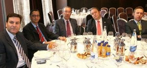Carlos Fernández Carriedo, Juan Carlos de Margarida, los diputados palentinos Isidoro Fernández y Jesús Tapia, y José Ángel Alonso, director del hotel Vincci Frontaura, en el que se desarrollan los desayunos económicos.