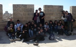 Los estudiantes, durante su visita a Valencia. ::
EL NORTE