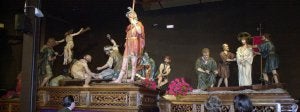 El paso de 'La Crucifixión' (izquierda), en el Museo de Semana Santa de Zamora. ::
LUIS CALLEJA