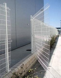 Reja por la que accedieron. ::                             J. S.
