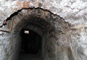 Una catacumba junto al Acueducto