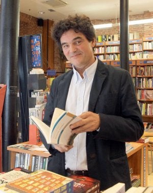 Agustín Cerezales: «En la literatura y en la vida, creo que cada vez quedan menos perros verdes»