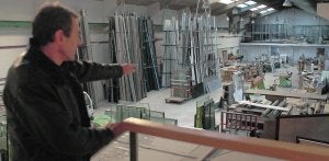 Un corte de luz por error deja a un taller de Valladolid al borde del cierre