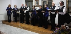 Cordovilla la Real. El grupo Páramo de Astudillo, en su concierto. ::                             EL NORTE