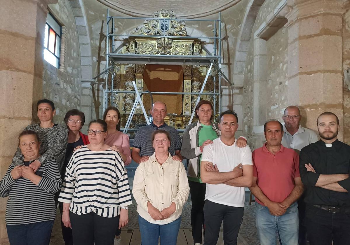 Comienza la restauración del retablo de la Virgen del Carmen