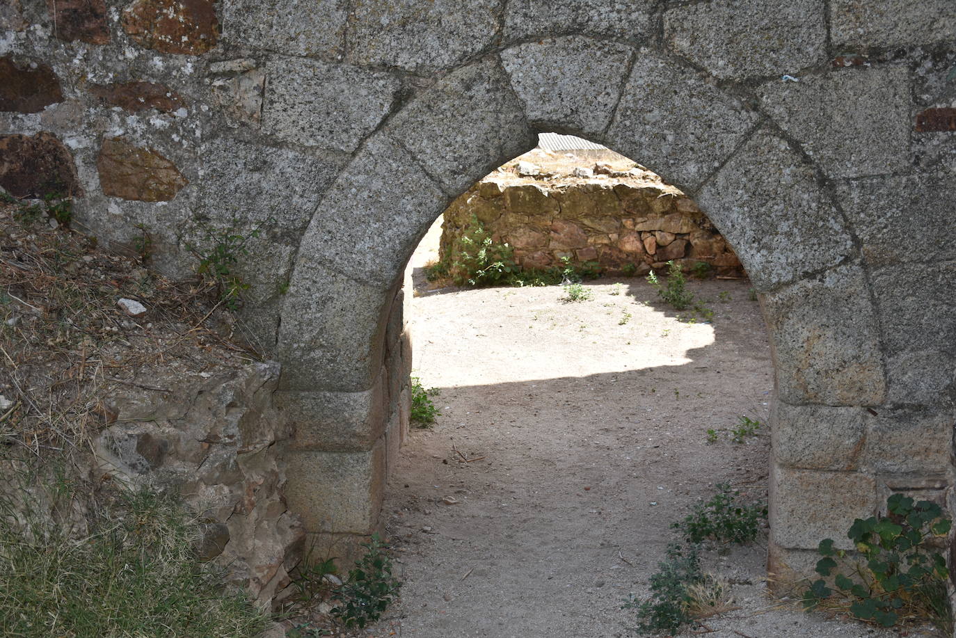 Puertas del Castillo de Luna