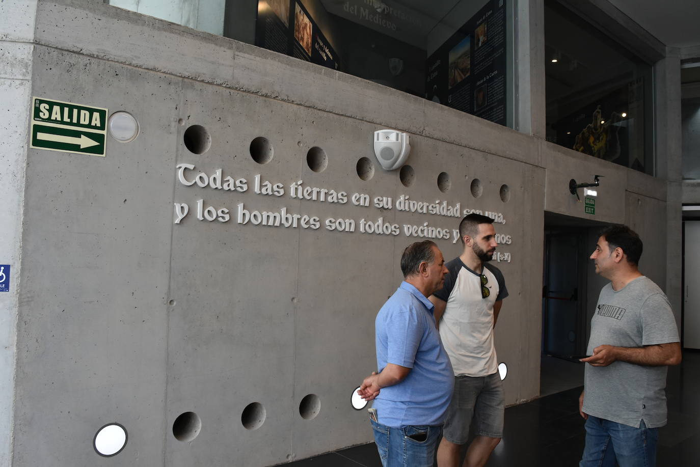 Centro de interpretación del Medievo y de recepción de visitantes del Castillo de Luna