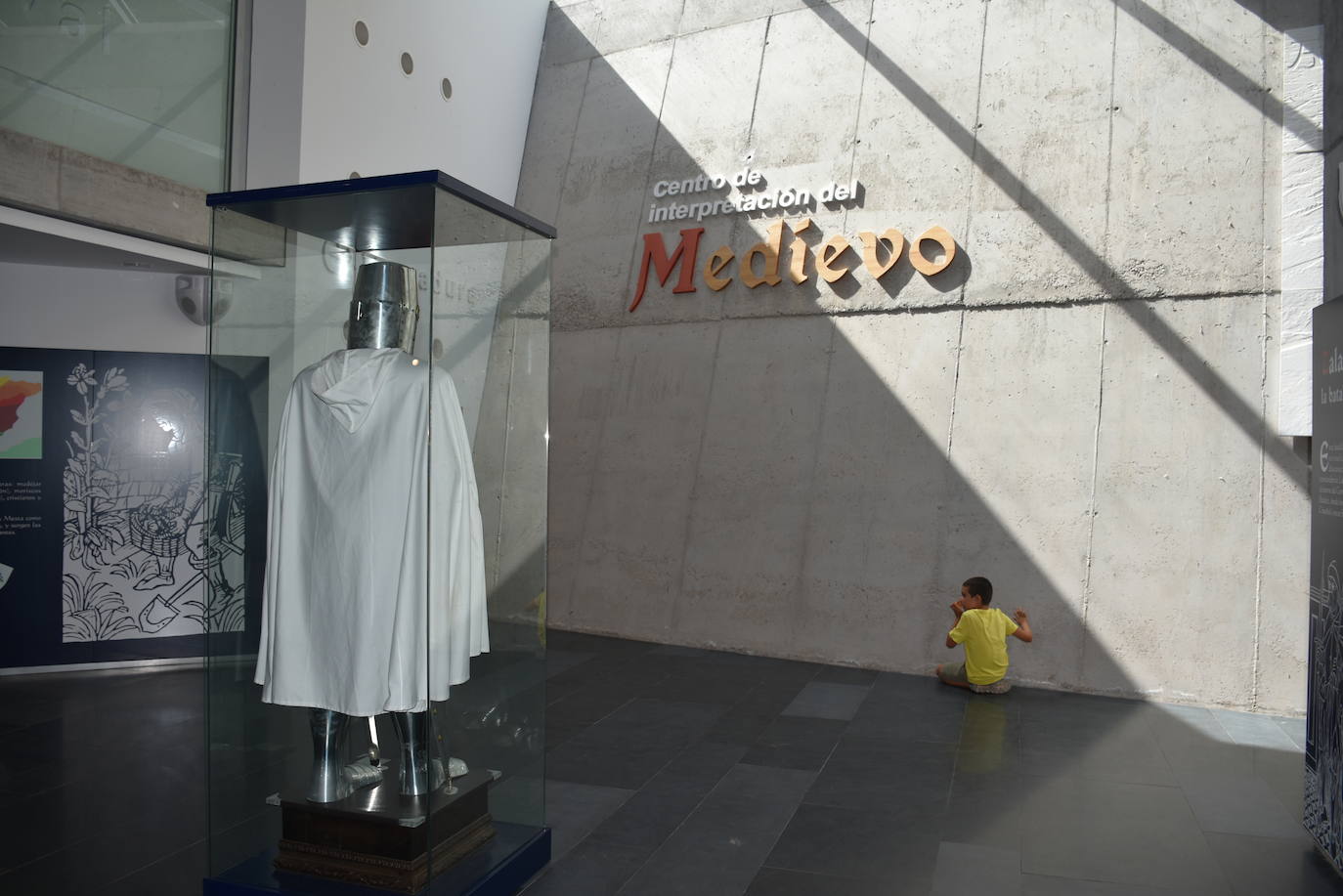 Centro de interpretación del Medievo y de recepción de visitantes del Castillo de Luna