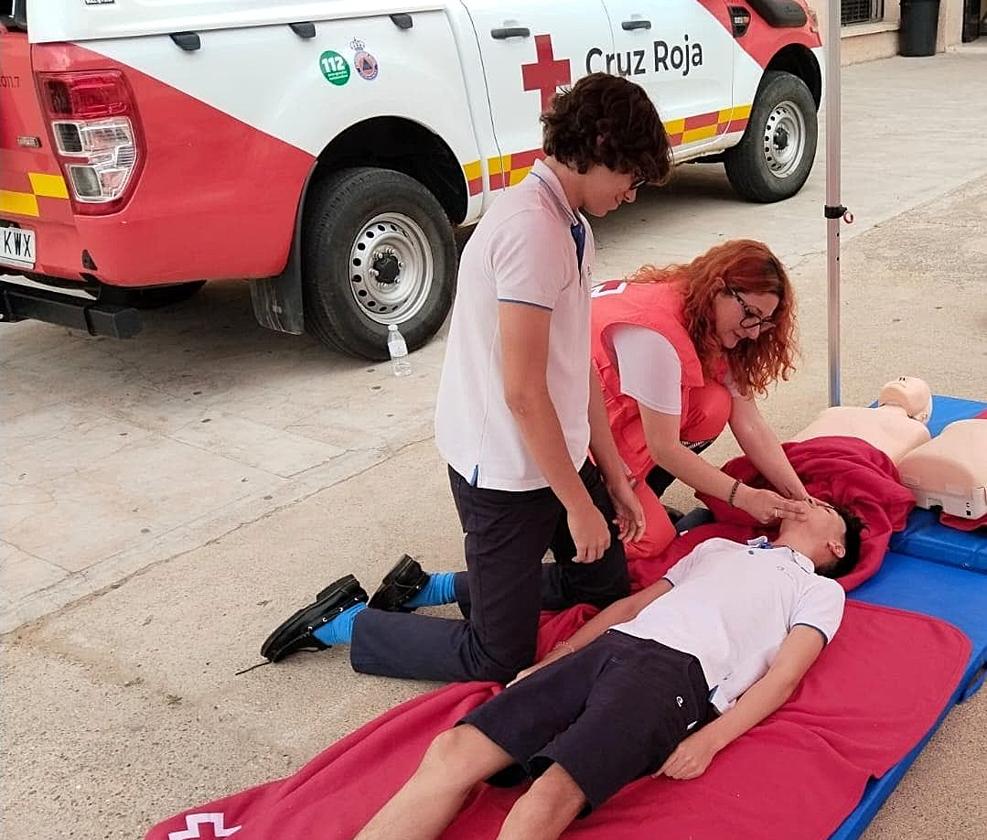 Taller de primeros auxilios impartido por Cruz Roja
