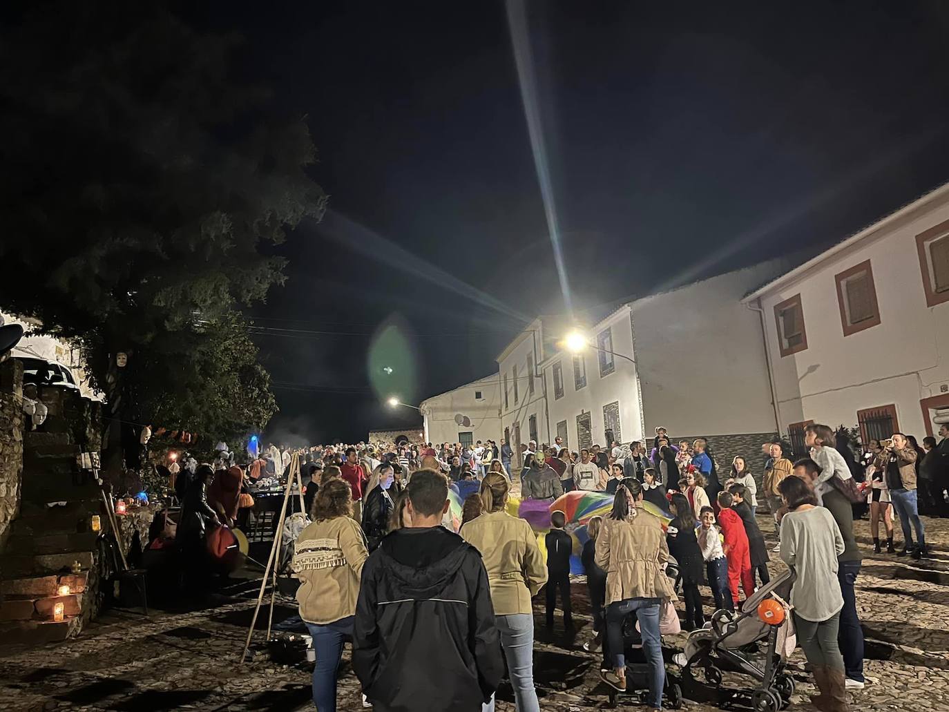 La calle Venero y su entorno acogieron las activiadades de 'Noche de Ánimas' 2022. 