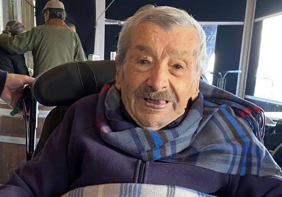 Adolfo Guerrero Jaramillo, este sábado, durante la celebración de su centésimo cumpleaños.
