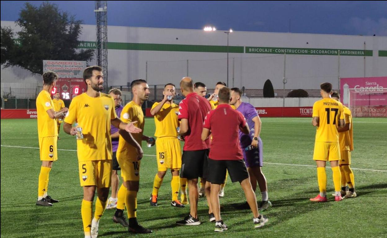 El futbolista uruguayo Gio Zarfino se desvincula del Extremadura UD