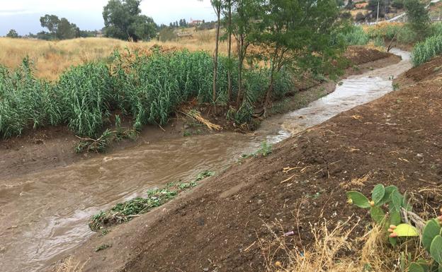 El arroyo Harnina ha cogido esta semana mucha agua de las lluvias de otras poblaciones. 