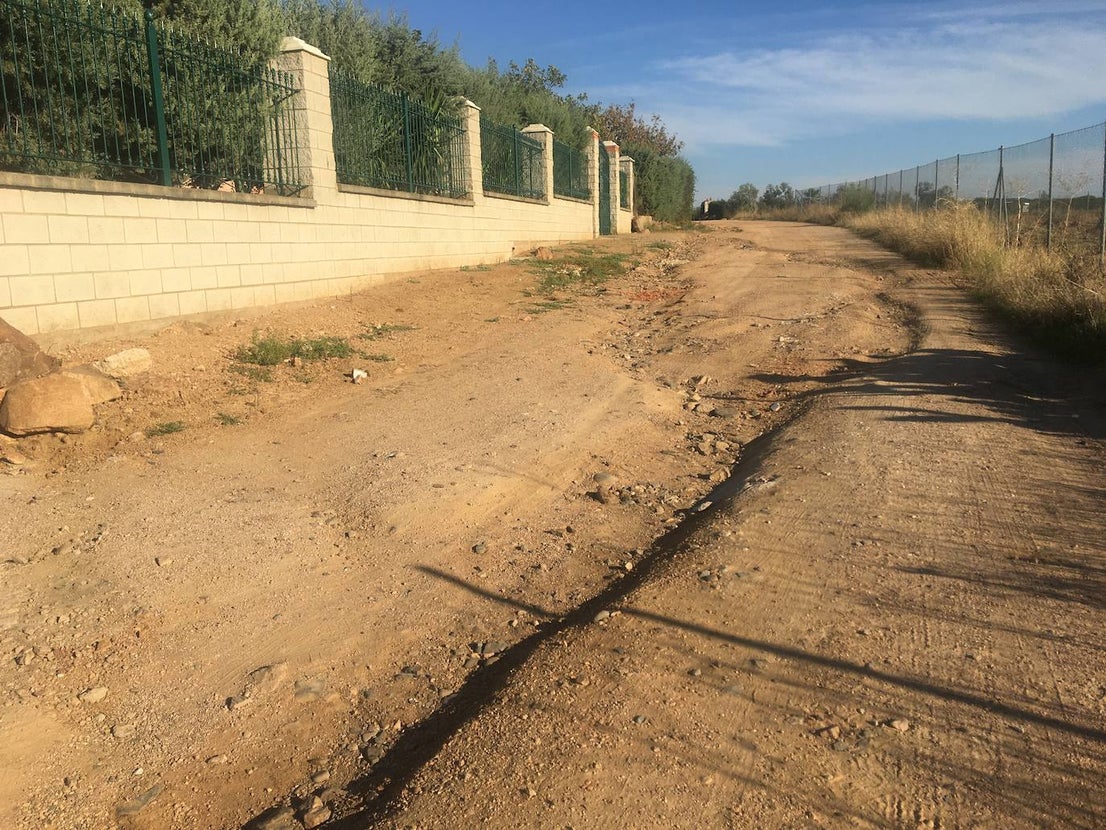 Muchos caminos han quedado afectados por las riadas.