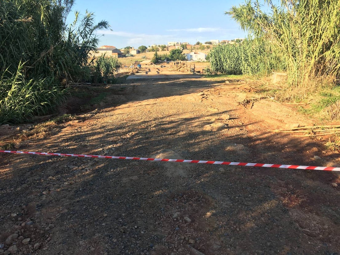 Muchos caminos han quedado afectados por las riadas.