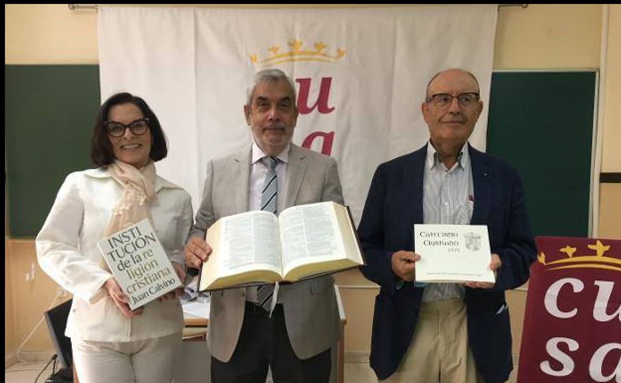 Carmen Fdez-Daza, Emilio Monjo y Pecellín presentaron las jornada. 
