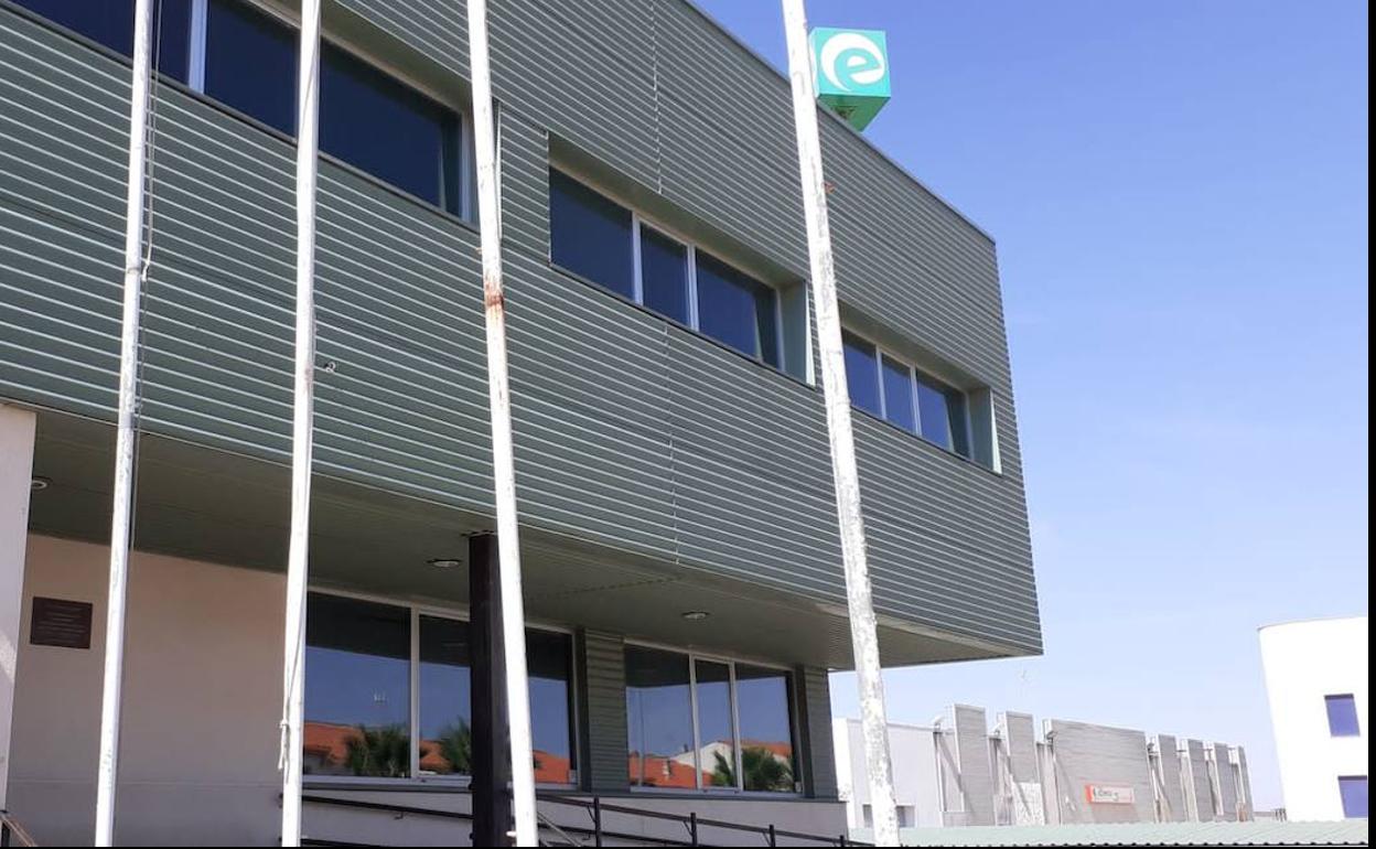 Hay un total de 3.310 parados inscritos en las oficinas de empleo de Almendralejo.