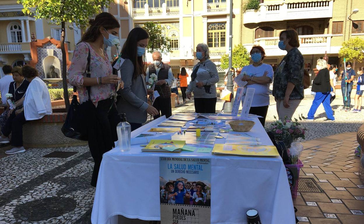 Feafes instaló una mesa informativa en el parque de Espronceda.