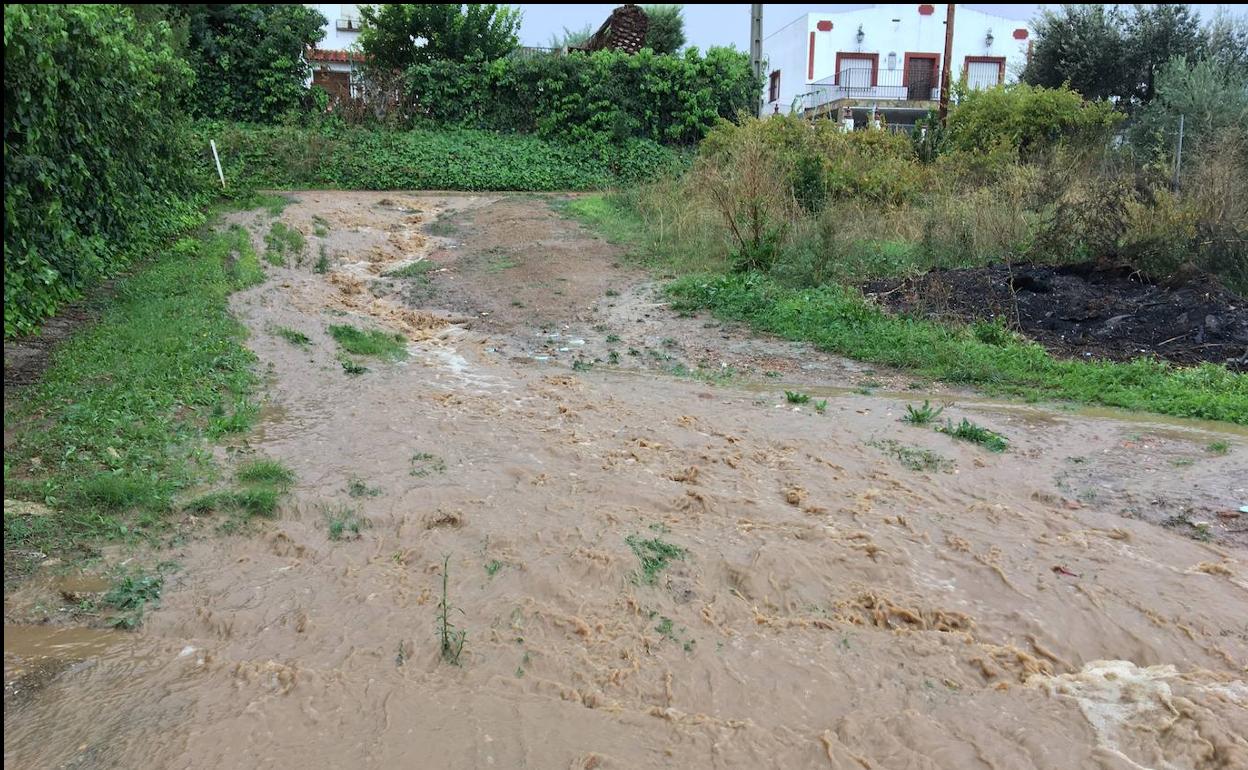 El Ayuntamiento anuncia el corte del tráfico en varias vías urbanas por las lluvias