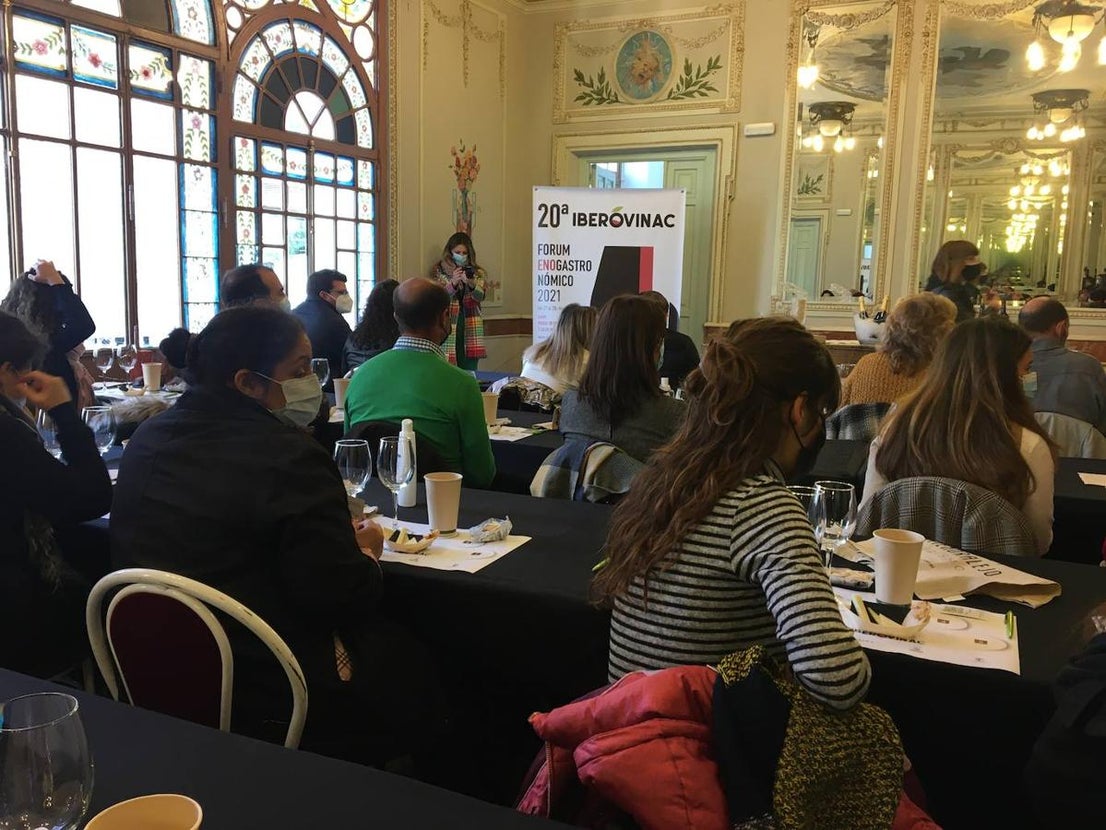 Esta edición de Iberovinac se ha celebrado con un foro enogastronómico. 