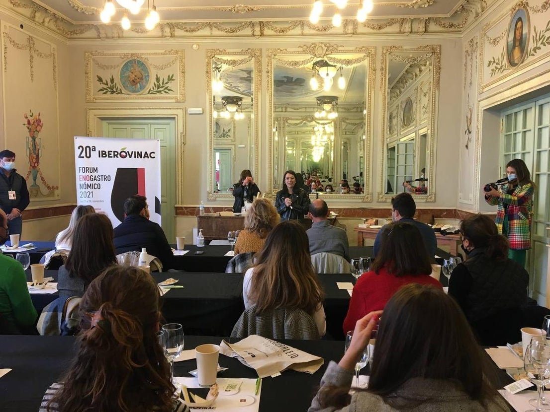 Esta edición de Iberovinac se ha celebrado con un foro enogastronómico. 
