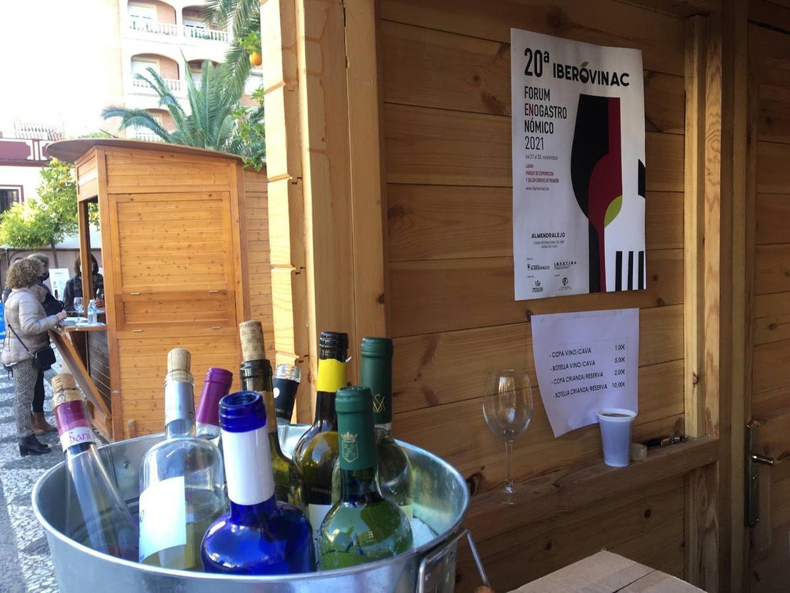 Esta edición de Iberovinac se ha celebrado con un foro enogastronómico. 