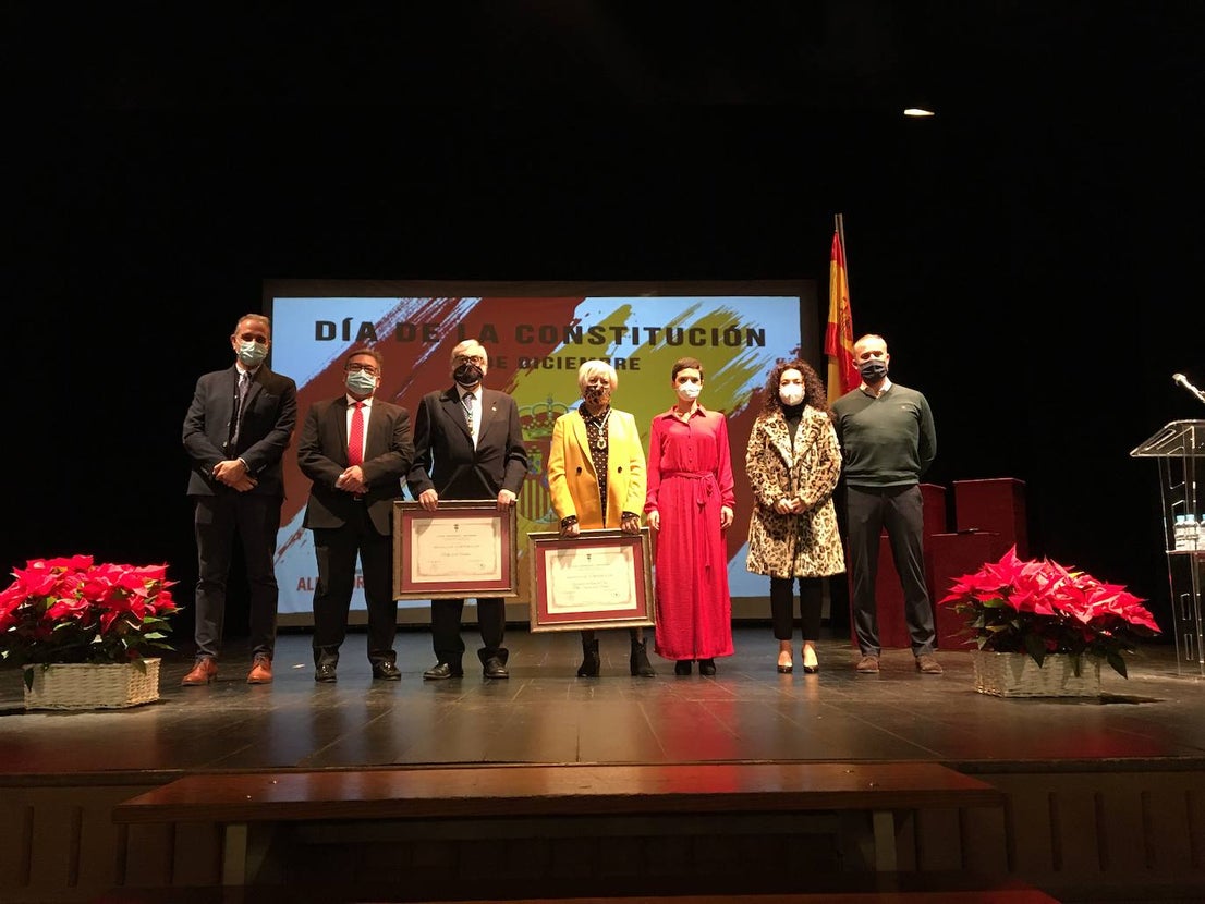 Las Medallas de Almendralejo se entregaron en el acto del Día de la Constitución 