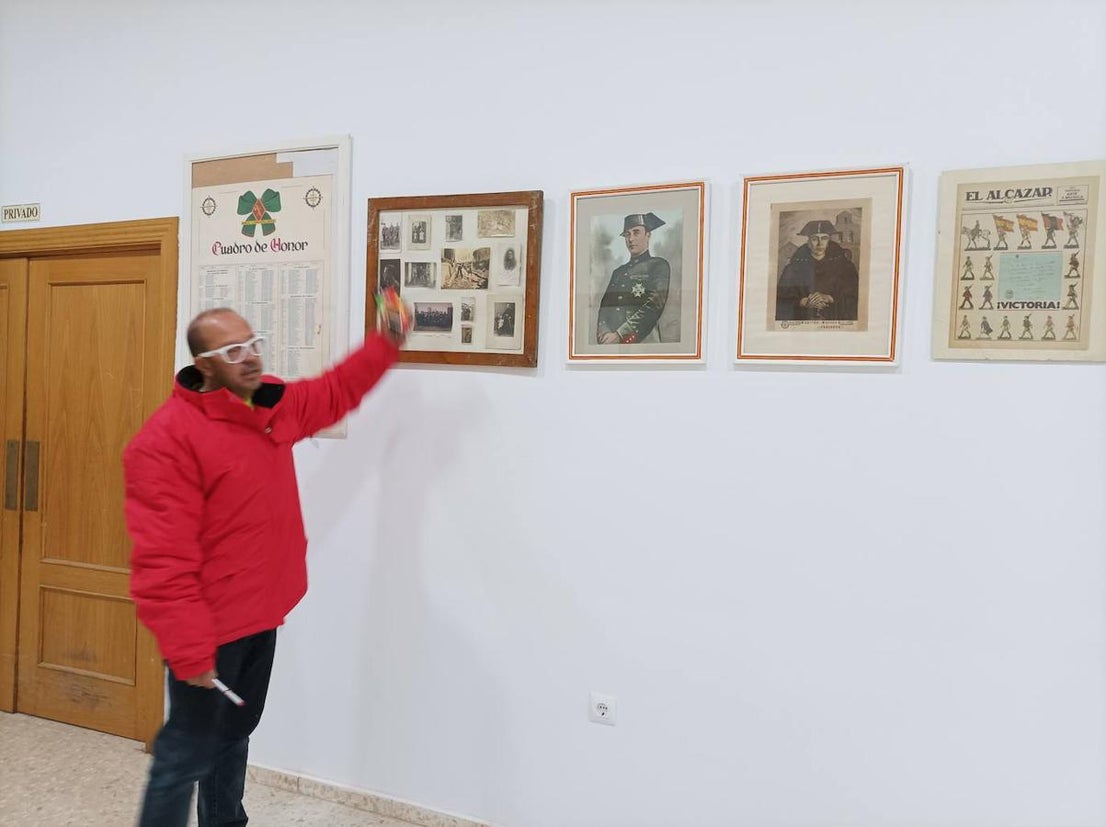 El Museo de la Guardia Civil de Raúl Morcillo tiene más de 10.000 referencias. 