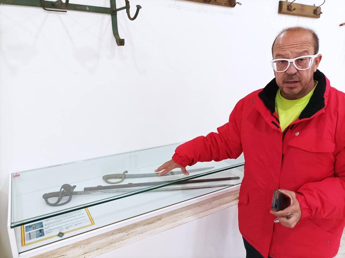 El Museo de la Guardia Civil de Raúl Morcillo tiene más de 10.000 referencias. 