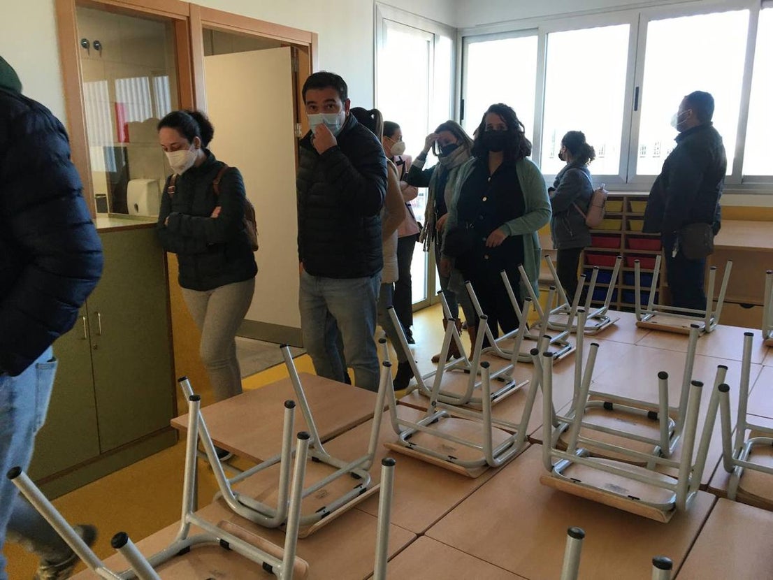 Los padres y madres de alumnos han visitado este viernes el nuevo colegio Ortega y Gasset. 