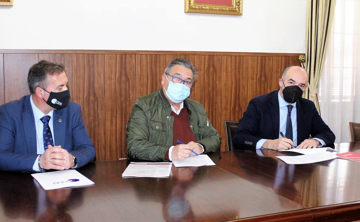 Ángel Barrera, José María Ramírez y Mariano García Sardiña. 