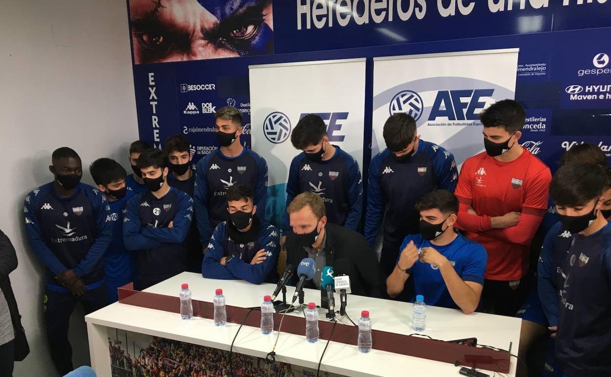 El director general de la AFE dice que en la residencia del Extremadura UD se vive en «condiciones infrahumanas»
