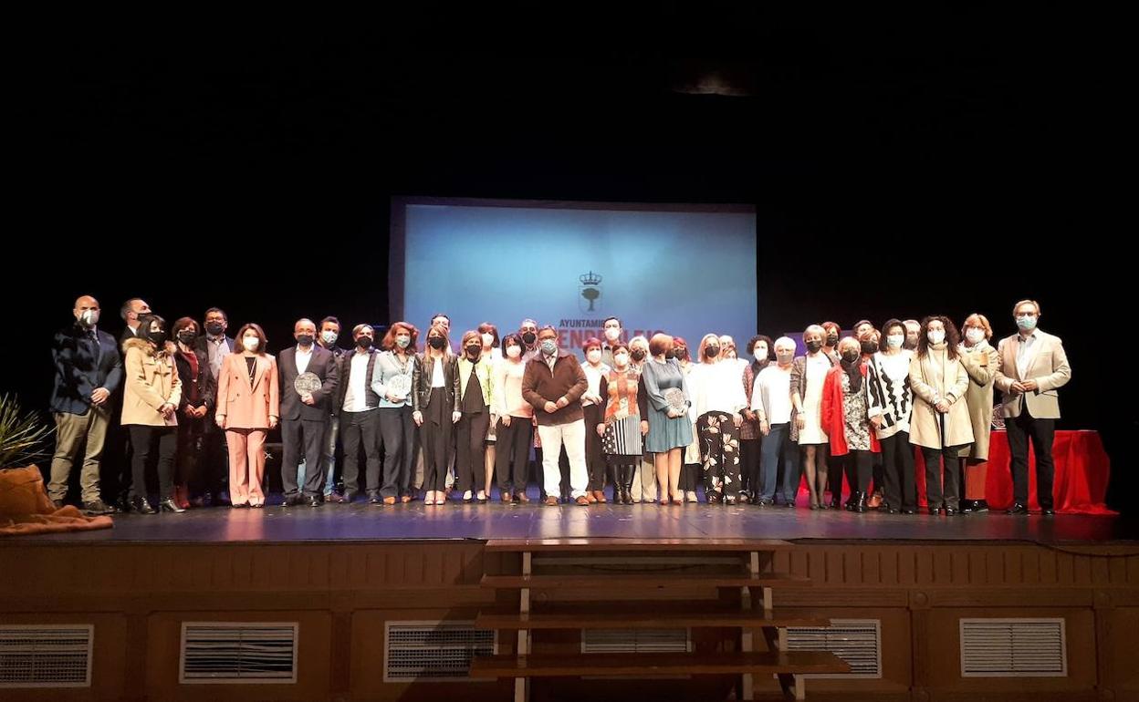 Una treintena de docentes fueron homenajeados al alcanzar la jubilación