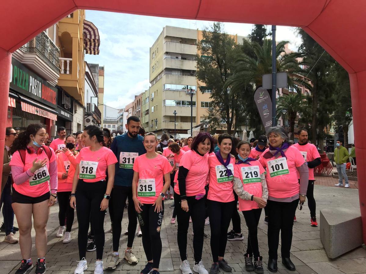 La carrera de la Mujer congregó a cientos de personas. 