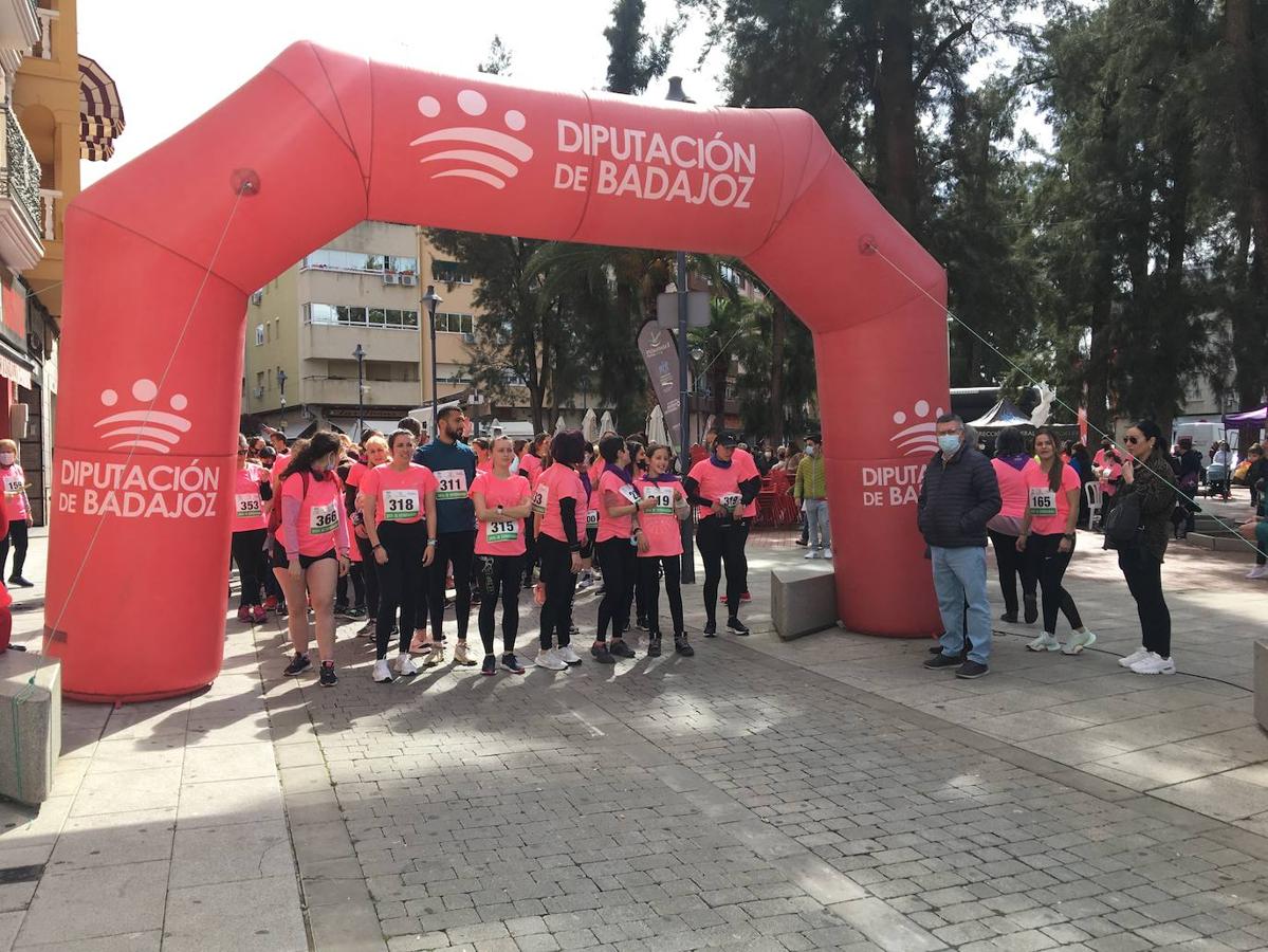 La carrera de la Mujer congregó a cientos de personas. 